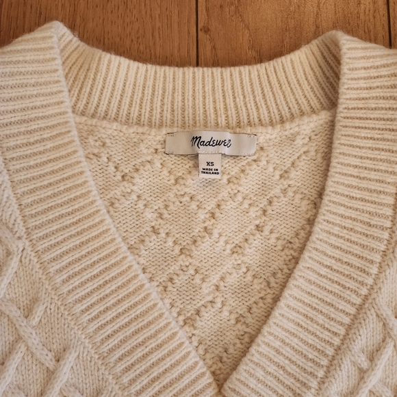 Madewell Cable Knit Sweater Vest - Picture 3 of 14